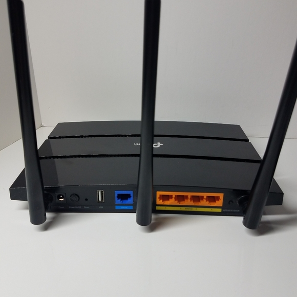 TP-Link AC1200 Dual Band Wireless and Ethernet Black Router - Picture 10 of 12